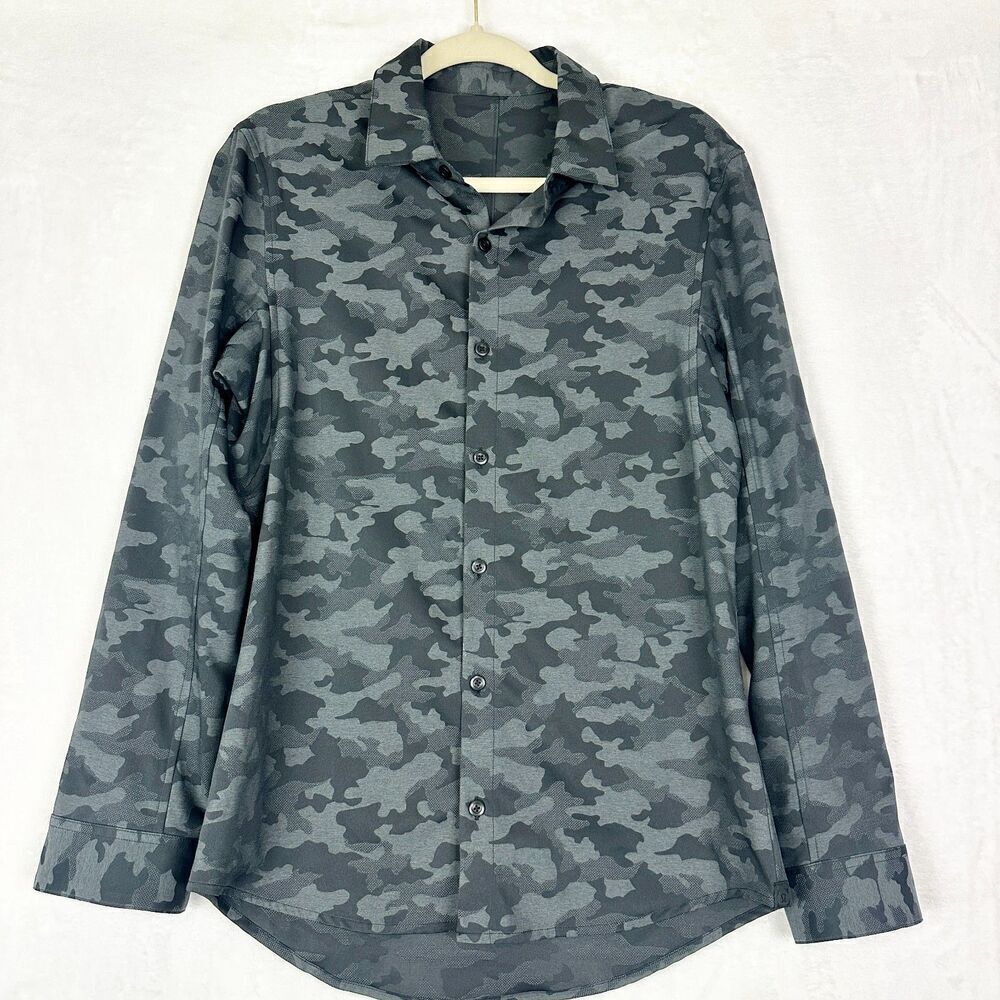 Lululemon Down To The Wire Shirt Camo Size Small Athleisure